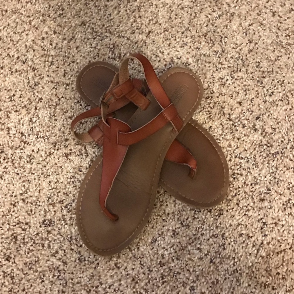 Sz 8 sandals